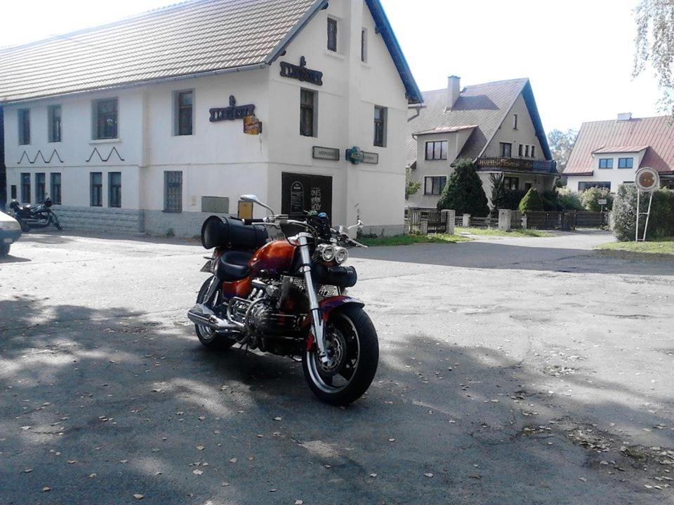 Drevenka Otel Provodin Dış mekan fotoğraf