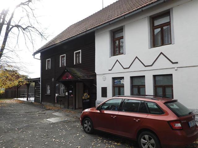Drevenka Otel Provodin Dış mekan fotoğraf