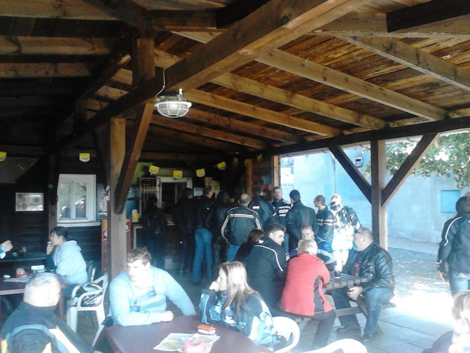 Drevenka Otel Provodin Dış mekan fotoğraf